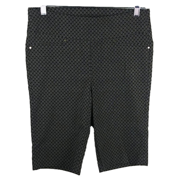 Rafaella Weekend Comfort Black Geometric Print High Rise Pull On Bermuda Short - Picture 1 of 6